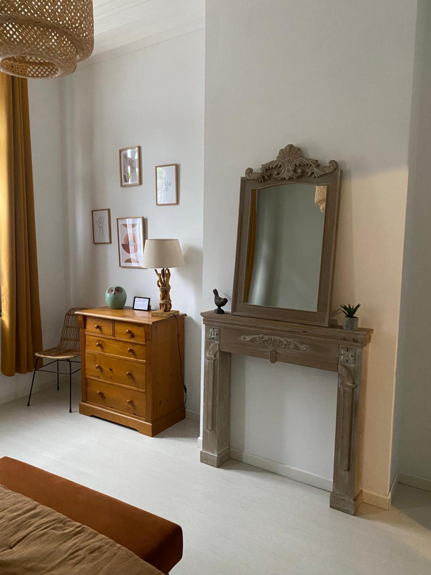 Appartement Proche Des Remparts Et Tous Commerces. Montreuil  Eksteriør billede